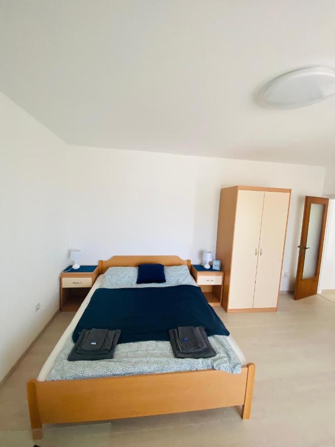 Exceptional Apartment With 2 Bedrooms Near The Sea Пула Екстериор снимка