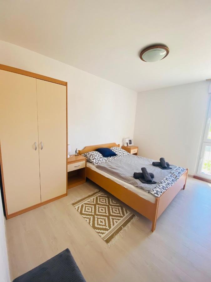 Exceptional Apartment With 2 Bedrooms Near The Sea Пула Екстериор снимка